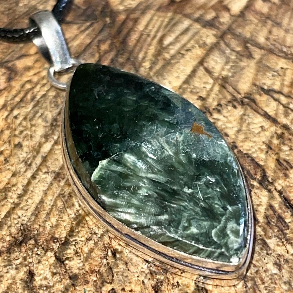 Deep Green Emerald Seraphinite Pendant 2 1/4” - Picture 14 of 17